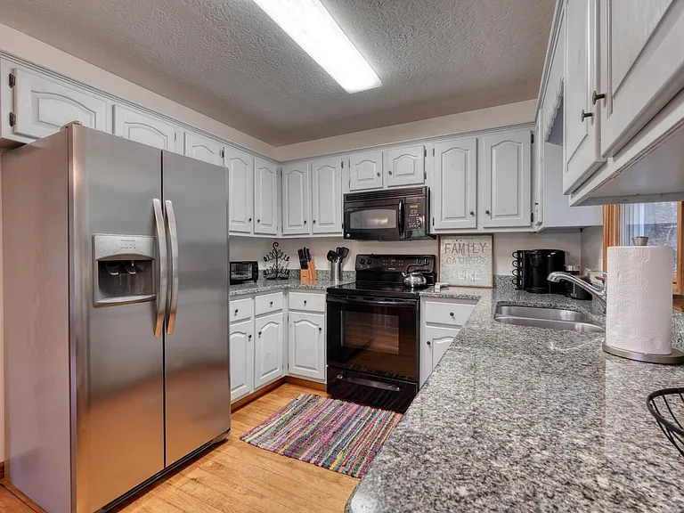 3739 Pat Colwell Rd — Photo 15