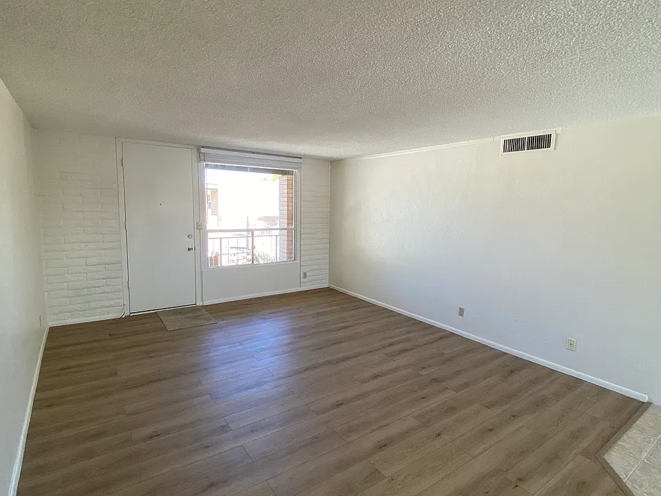 3737 E Turney Ave #225