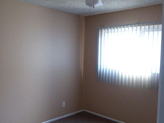 3rd image of 21100 Pioneer Blvd APT 11