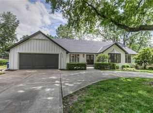 4203 W 92nd Ter, Prairie Village, KS 66207