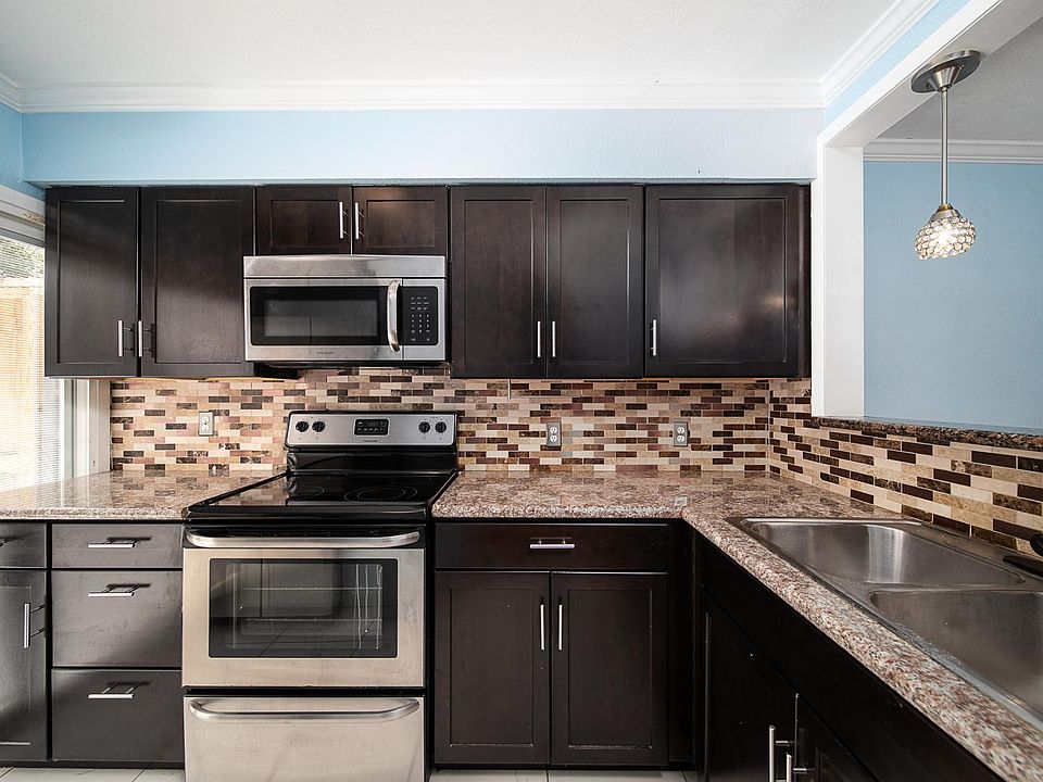 1st image of 5014 Glenmont Dr #8D
