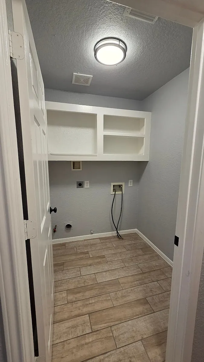 Building Photo - 18106 Rose Hill Park Ln