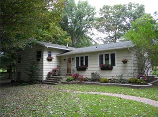 1719 W Genesee Rd, Baldwinsville, NY 13027