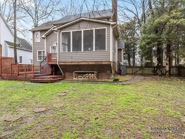 9216 Crofton Springs Dr — Photo 19