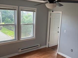 27 Eddy St FLOOR 2, Cranston, RI 02920