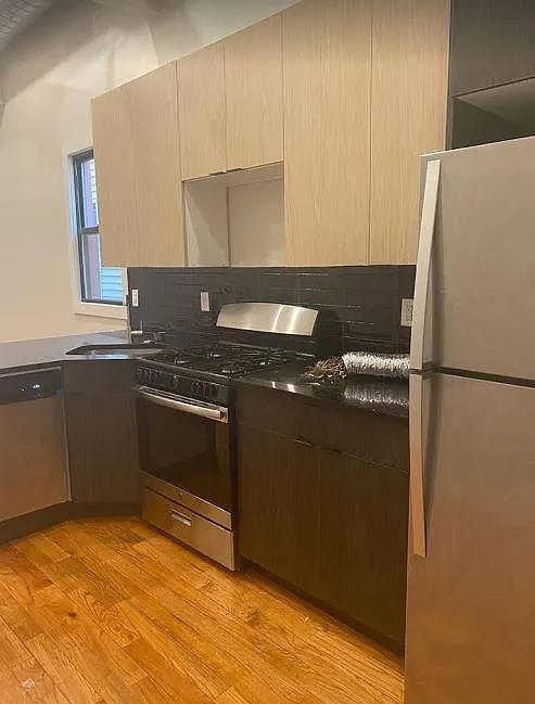 1st image of 152 Boyd Ave APT 3A