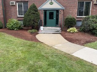 110 English Village Rd APT 302, Manchester, NH 03102