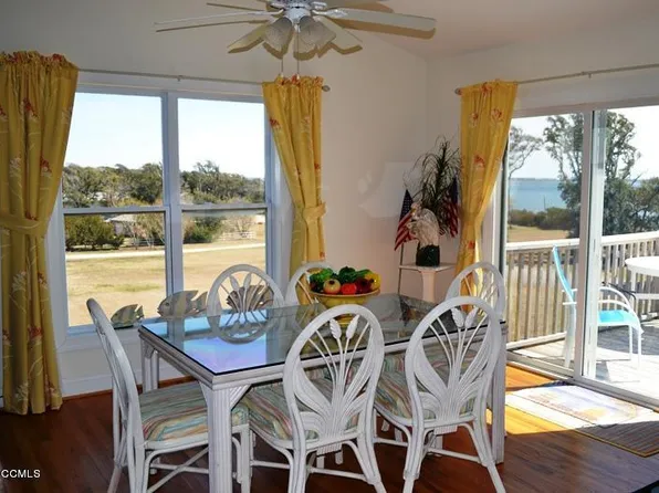 405 Mansfield Pkwy Unit A, Morehead City, NC 28557