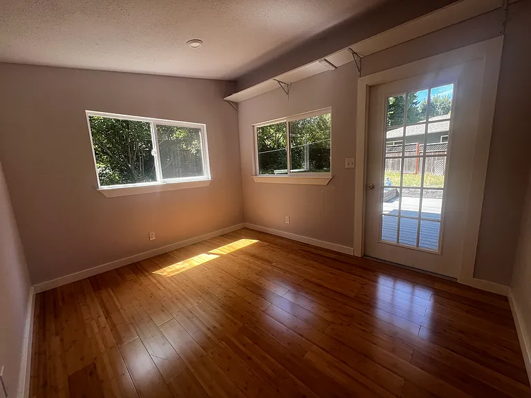 Valley Dr — Photo 11