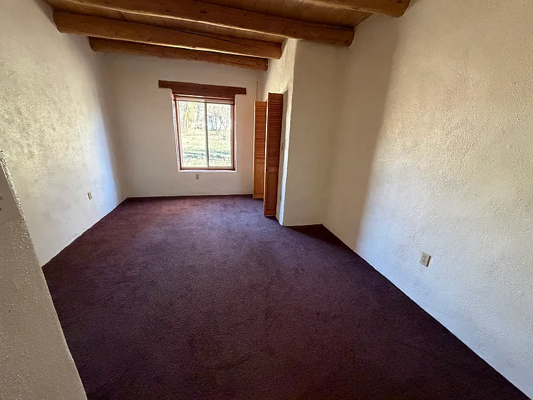 41 Old State Rd — Photo 13