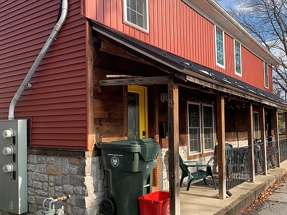 2nd image of 323 E Pike St #327