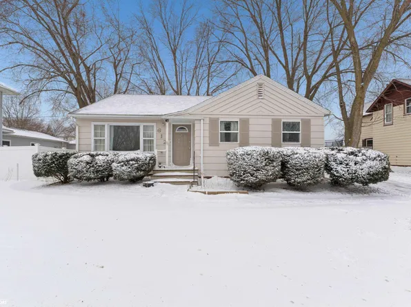 612 Central Ave E, Clarion, IA 50525