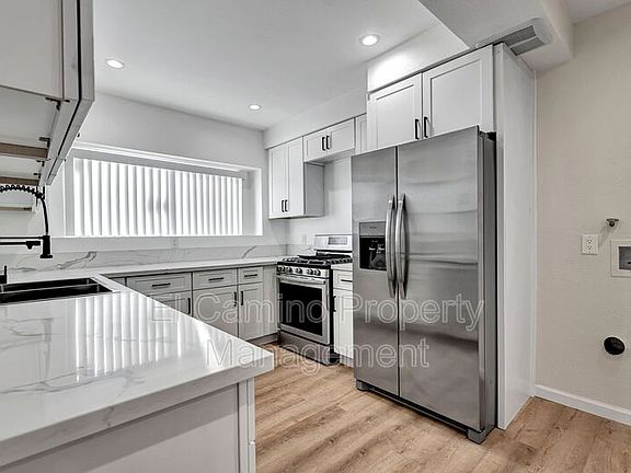 4th image of 8113 Cypress Ave APT A