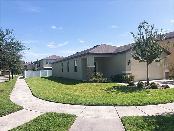 3rd image of 9004 Mountain Magnolia Dr