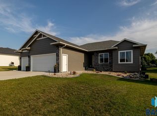 527 David Ave, Baltic, SD 57003
