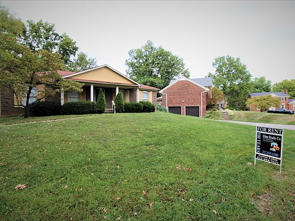 2nd image of 1303 Bentwood Way