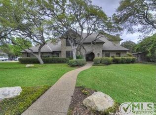 225 Vista Robles St, Hollywood Park, TX 78232