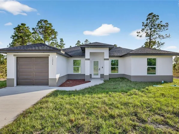 1044 Cresthaven St, Lehigh Acres, FL 33974