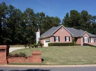 800 Springtime Dr, Lawrenceville, GA 30043