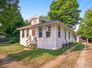 218 N Grant Ave, Three Rivers, MI 49093