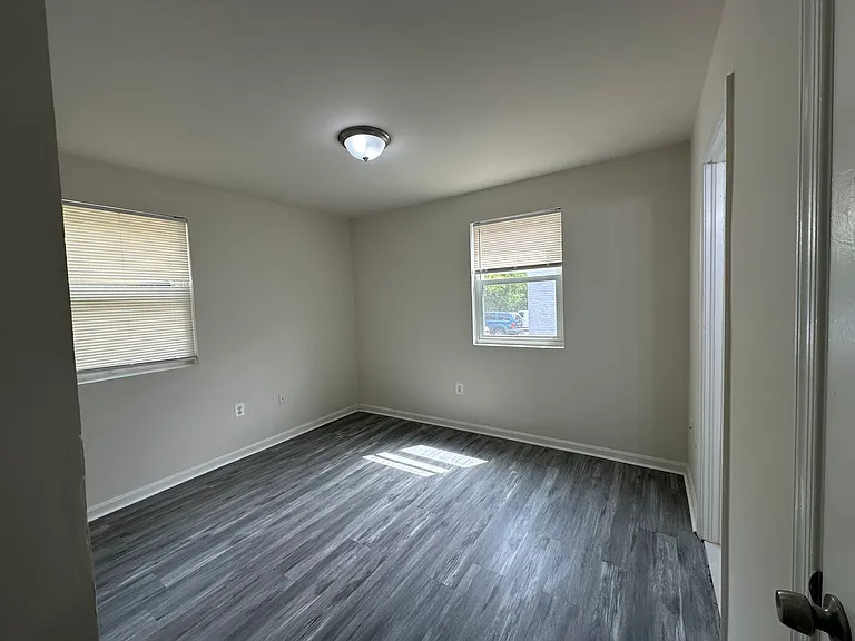 706 Brandywine St SE #203 — Photo 5
