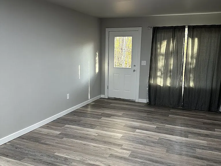 1920 N Creekwood Park Cir — Photo 5