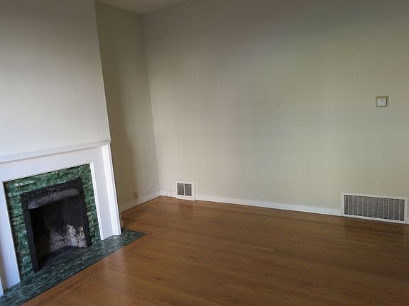 5th image of 627 14th St APT 1