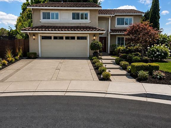 2nd image of 851 Cape Verde Pl