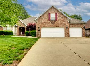 1035 E Gaslight Dr, Springfield, MO 65810