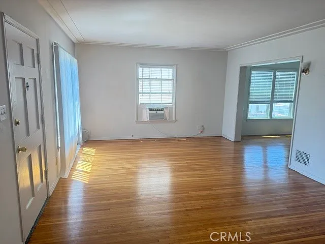 1 bed, 982 sqft, $2,500 — Photo 3