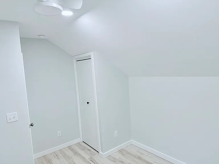 208 Fulton Ave — Photo 11