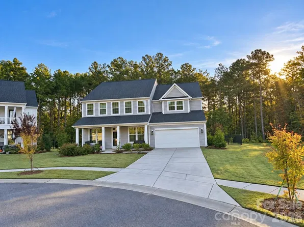 2036 Sweet Magnolia Ln, Clover, SC 29710