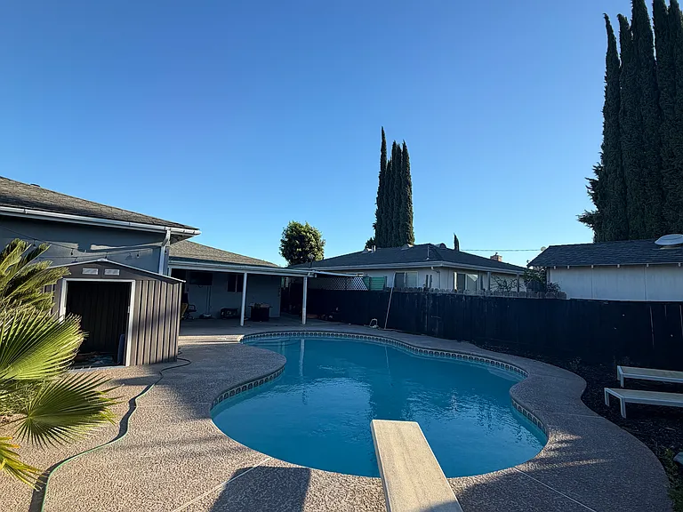 5049 Driftwood Dr — Photo 11
