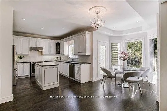 18 Newton Dr — Photo 7