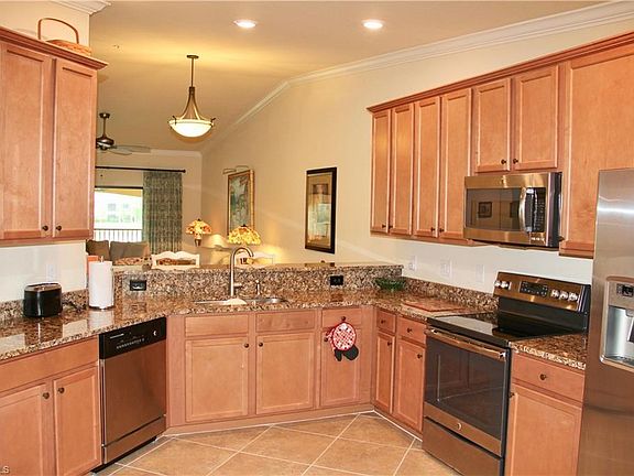 4th image of 9521 Avellino Way Unit 2421