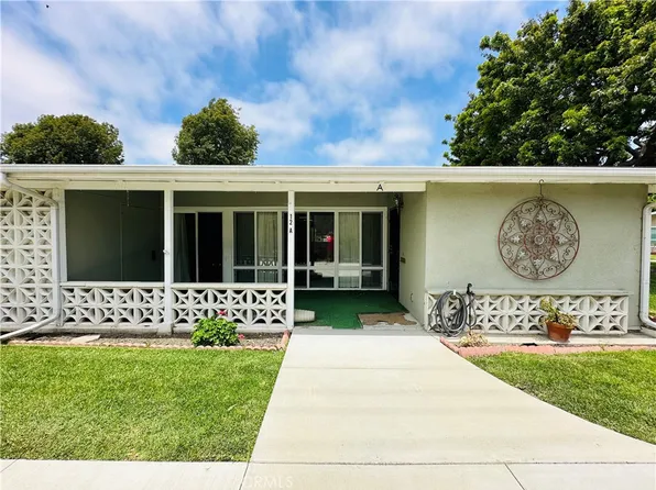 1620 Monterey Rd #M2-12a, Seal Beach, CA 90740