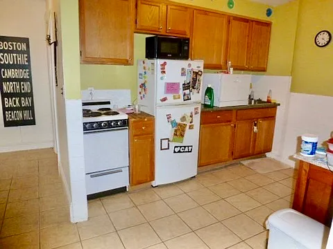 16 Braemore Rd #3 — Photo 5