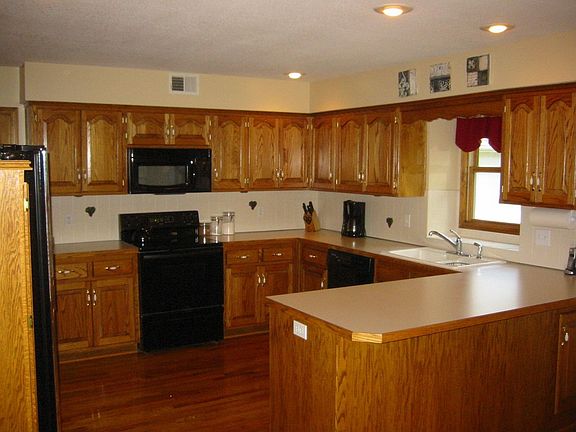 Lots of Cabinet Space
