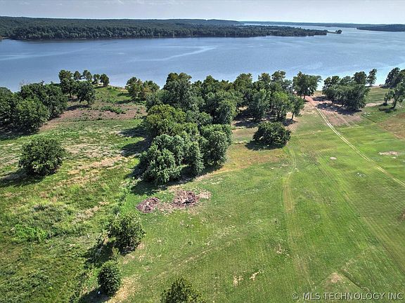 4th image of 2130 E 4675th Rd