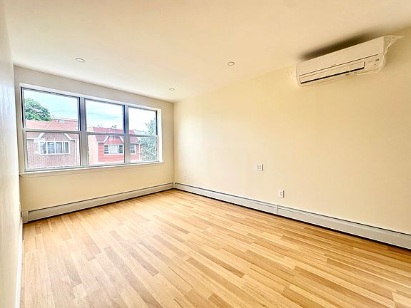 3rd image of 109 Bay 8 St #2F