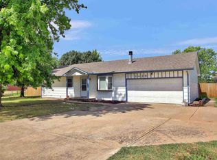 1429 N Estate Rd, Peck, KS 67120