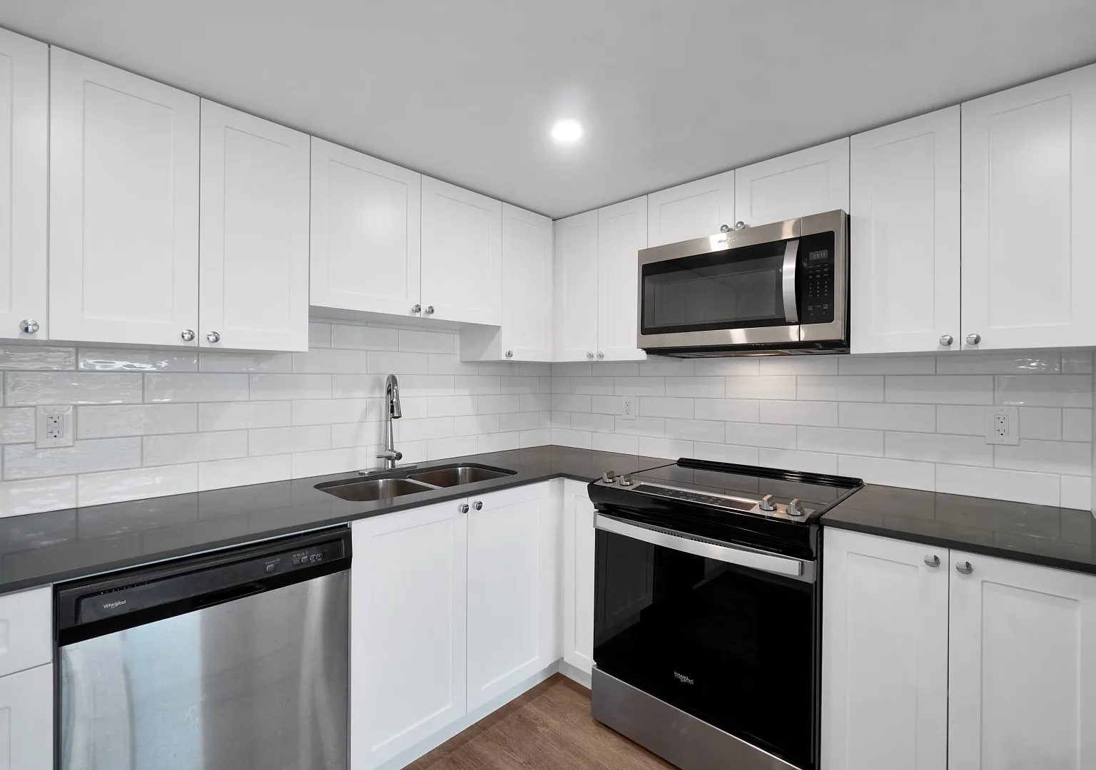 130 Keith Road, West — Photo 1