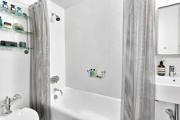 Sold by Compass | media 7