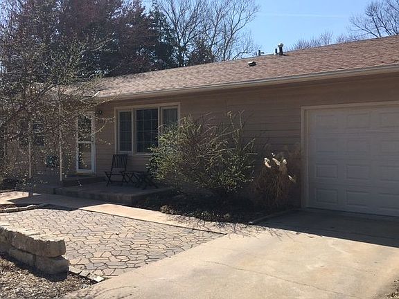 2nd image of 2309 Ivy Ave