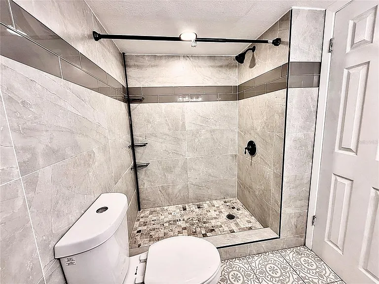 133 Oyster Bay Cir #370 — Photo 12