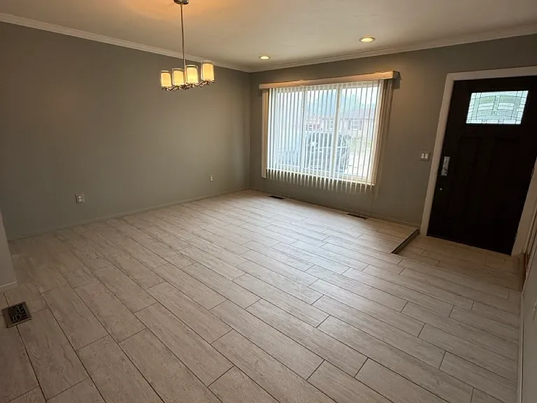 20380 Garden Ct — Photo 8