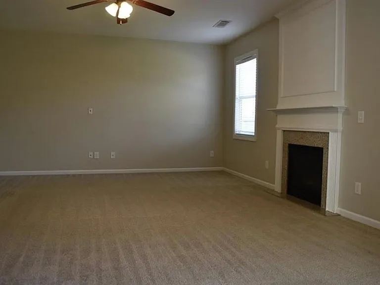 3327 Edenridge Ct — Photo 5