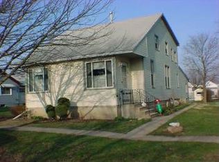 310 N Maple St, Grant Park, IL 60940