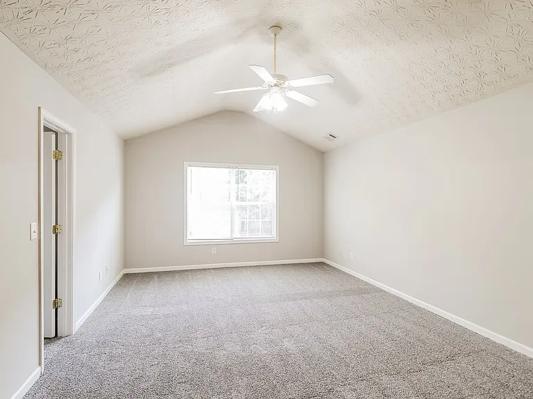 740 Shadow Lakes Dr — Photo 9