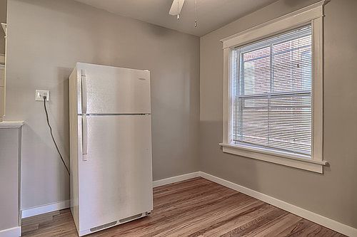 4th image of 5018 Lindenwood Ave
